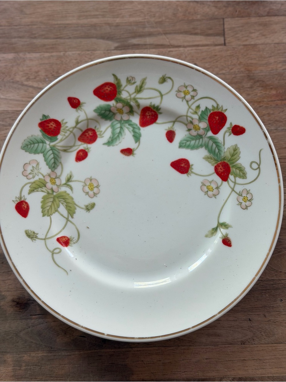 Vintage Avon 1978 Porcelain Hand Painted Plate
